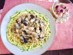 【子どもと作るレシピ】苦手から好きに変わる！？麺メニューでも野菜がたっぷり食べられる！なすのジャージャー麺とひんやりなすゼリー