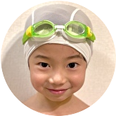 人気のスイミング教室の実態は ベビーから通う6歳の水泳体験記 絵本ナビスタイル